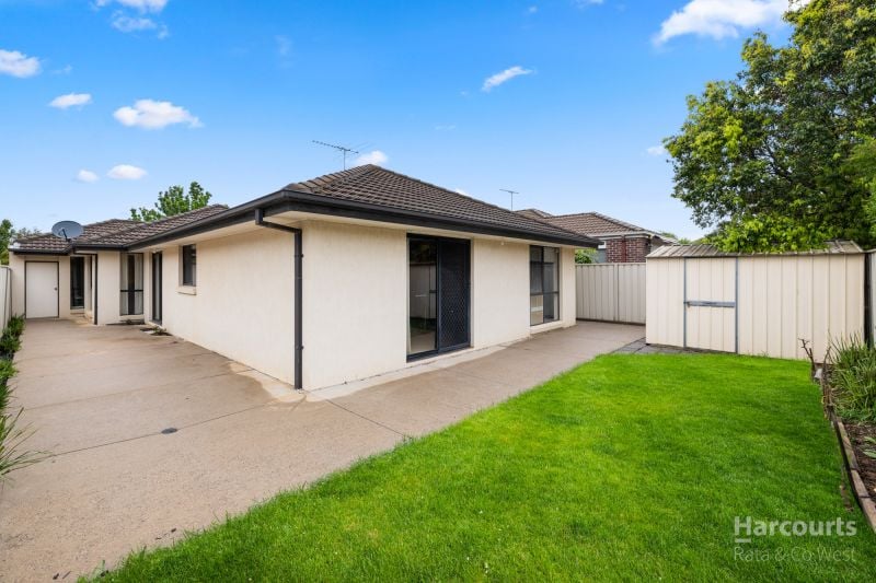 54 Springlake Avenue, Caroline Springs
