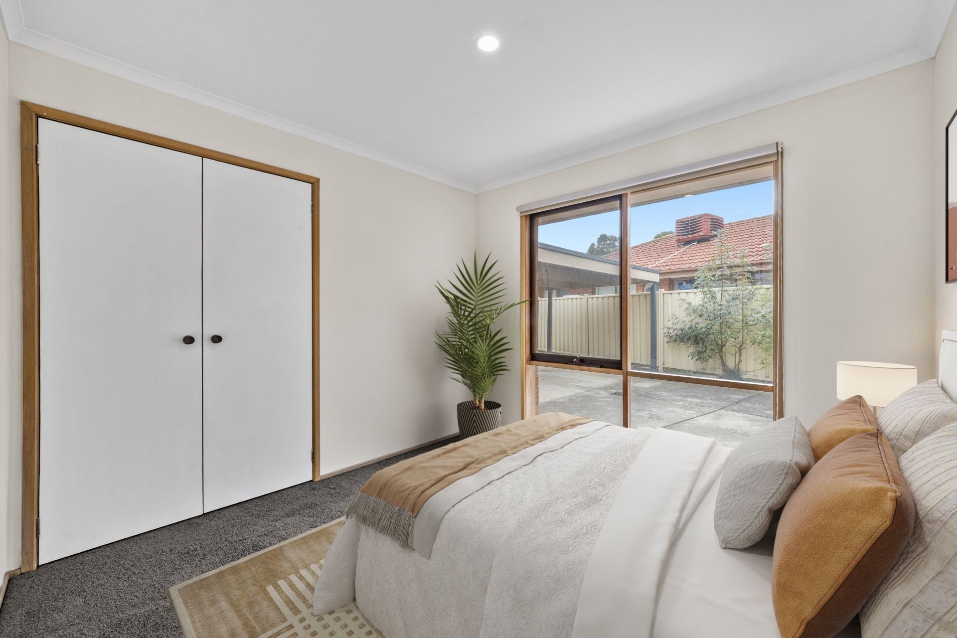 Convenience & Comfort in a Well-Connected Mill Park Location