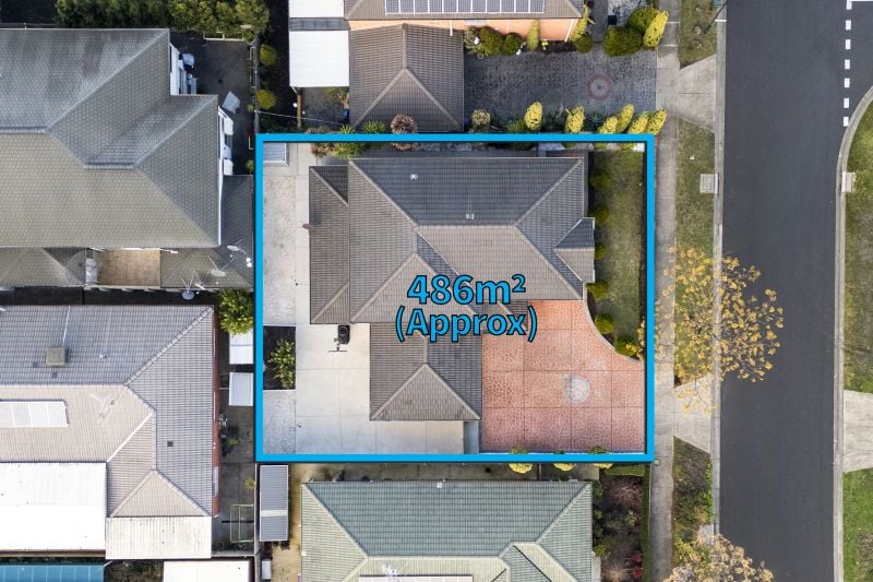 16 Cascade Crescent, Epping