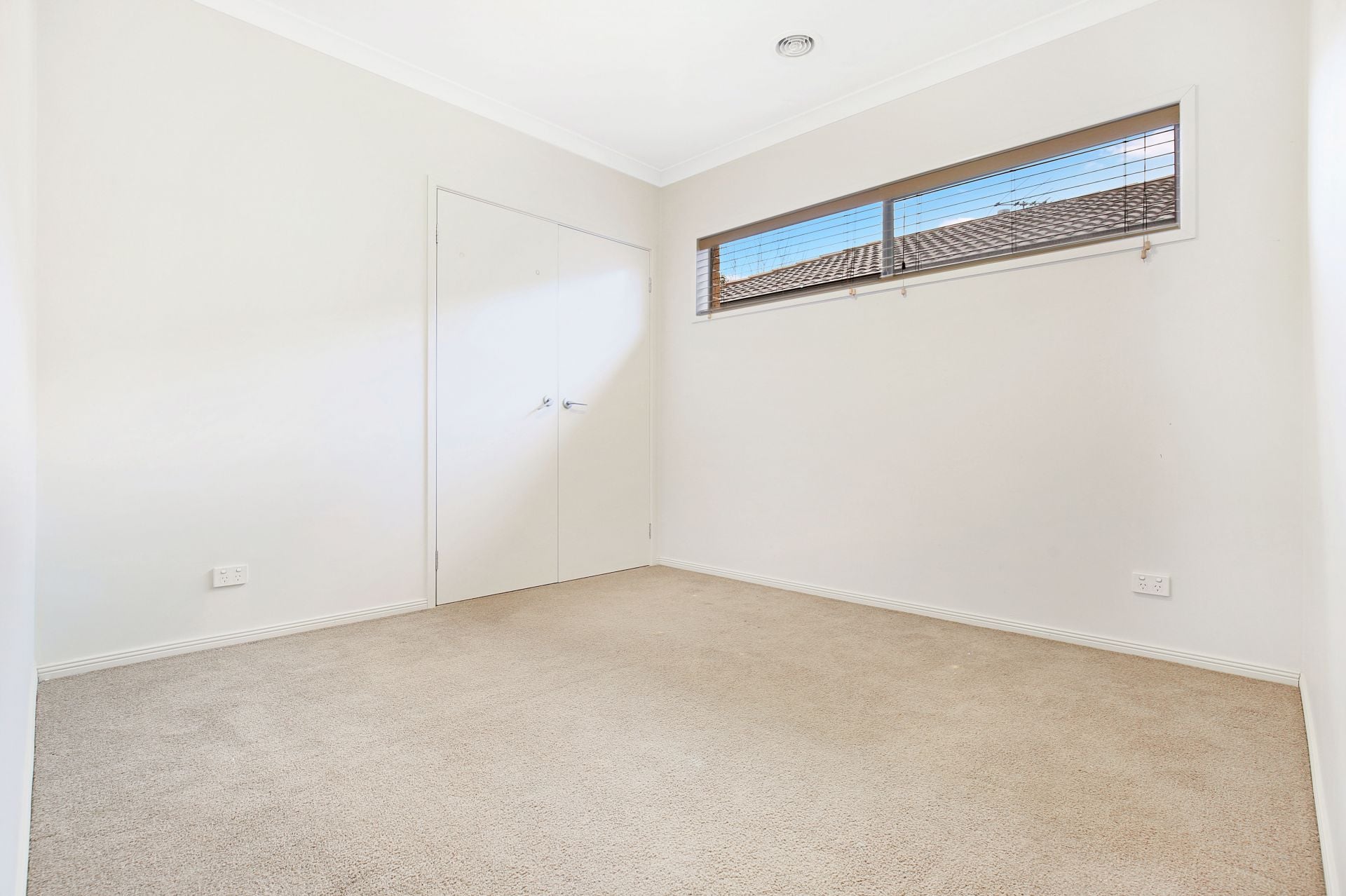FAMILY HOME IN HAWKESTOWE!