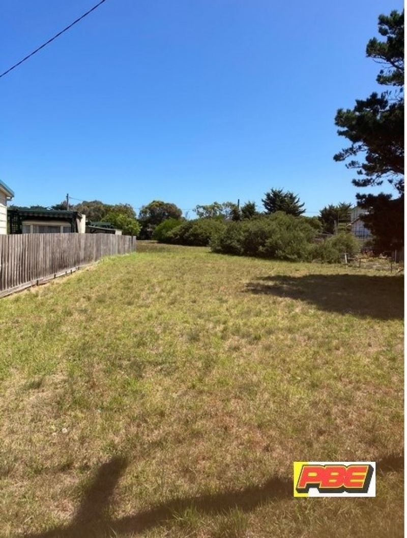 7 Albert Avenue, Venus Bay VIC, Venus Bay - Thumbnail 4