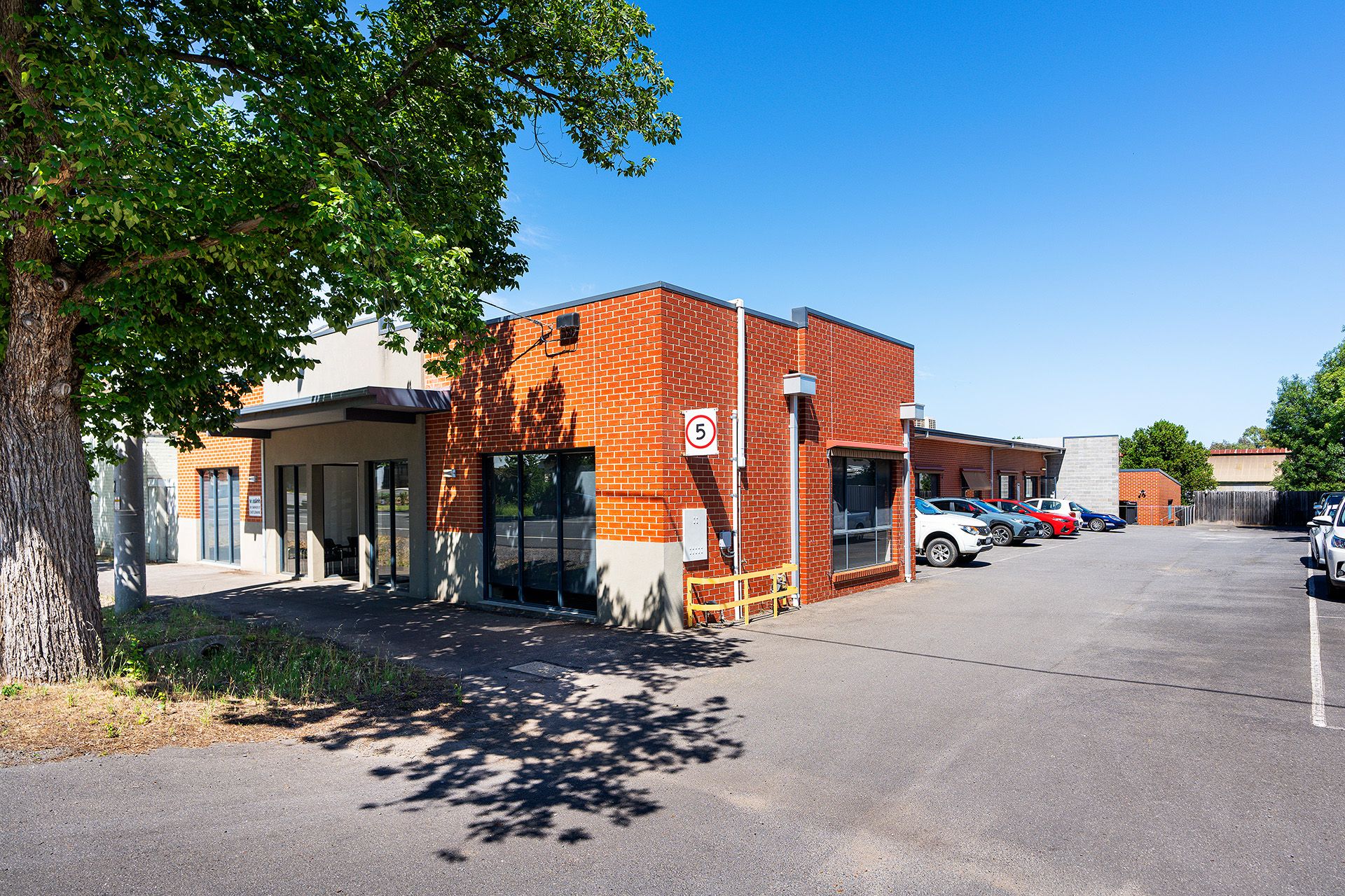 361 Barker Street, Castlemaine - Thumbnail 6