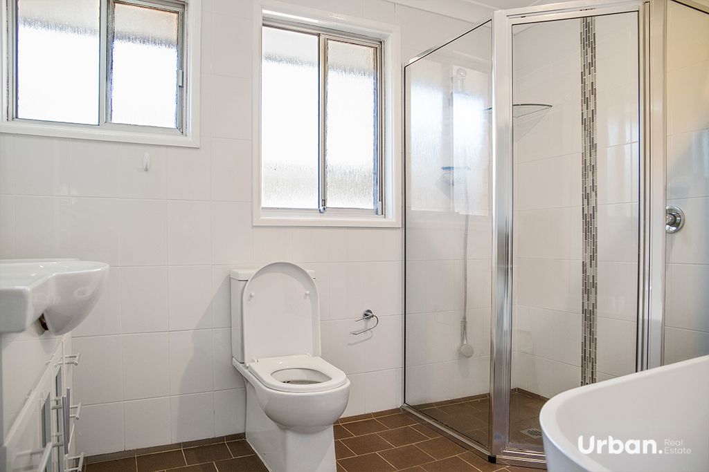 Riverstone 8 Ryan Crescent