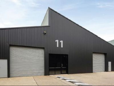 FULLY FITTED FUNCTIONAL WAREHOUSE