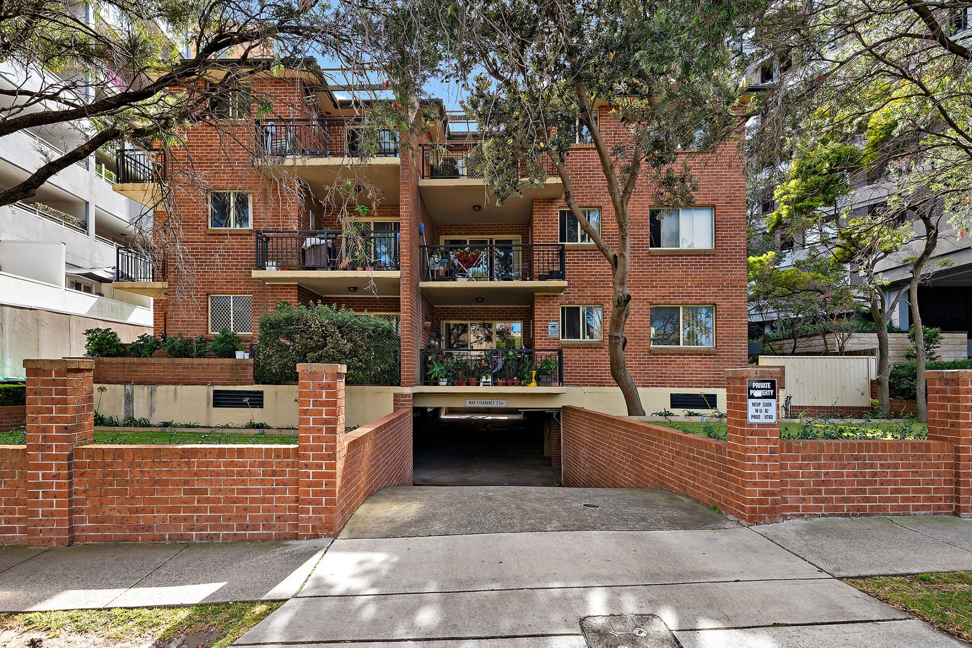 15/2-4 Lister Avenue, Rockdale, Rockdale - Thumbnail 2