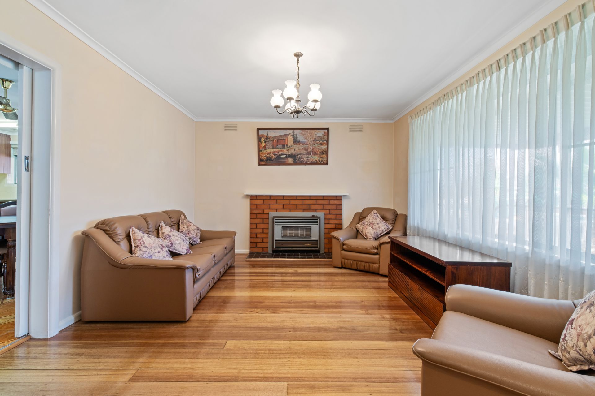 Charming Family Home in Prime Lalor Location!