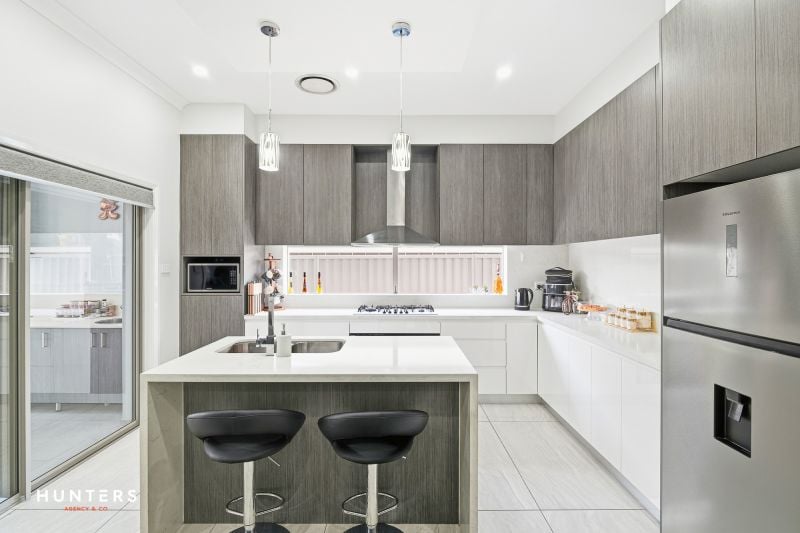 25 Sowerby Street, Oran Park