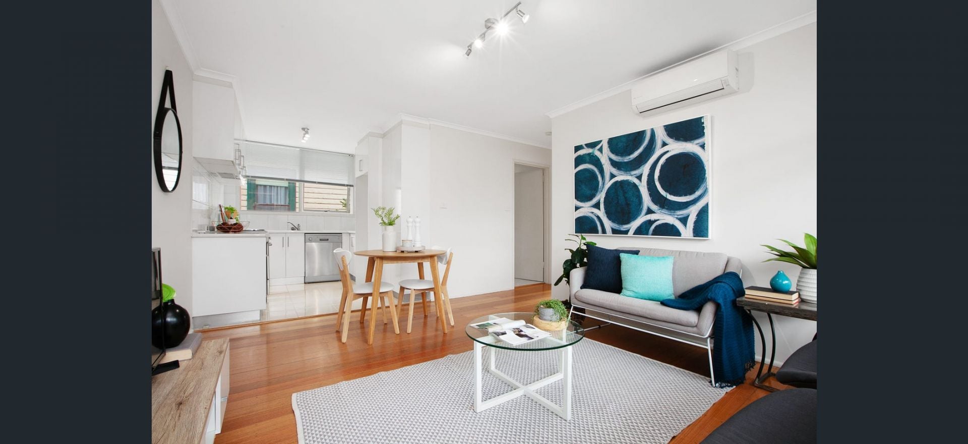 Effortless Living in the Heart of Reservoir