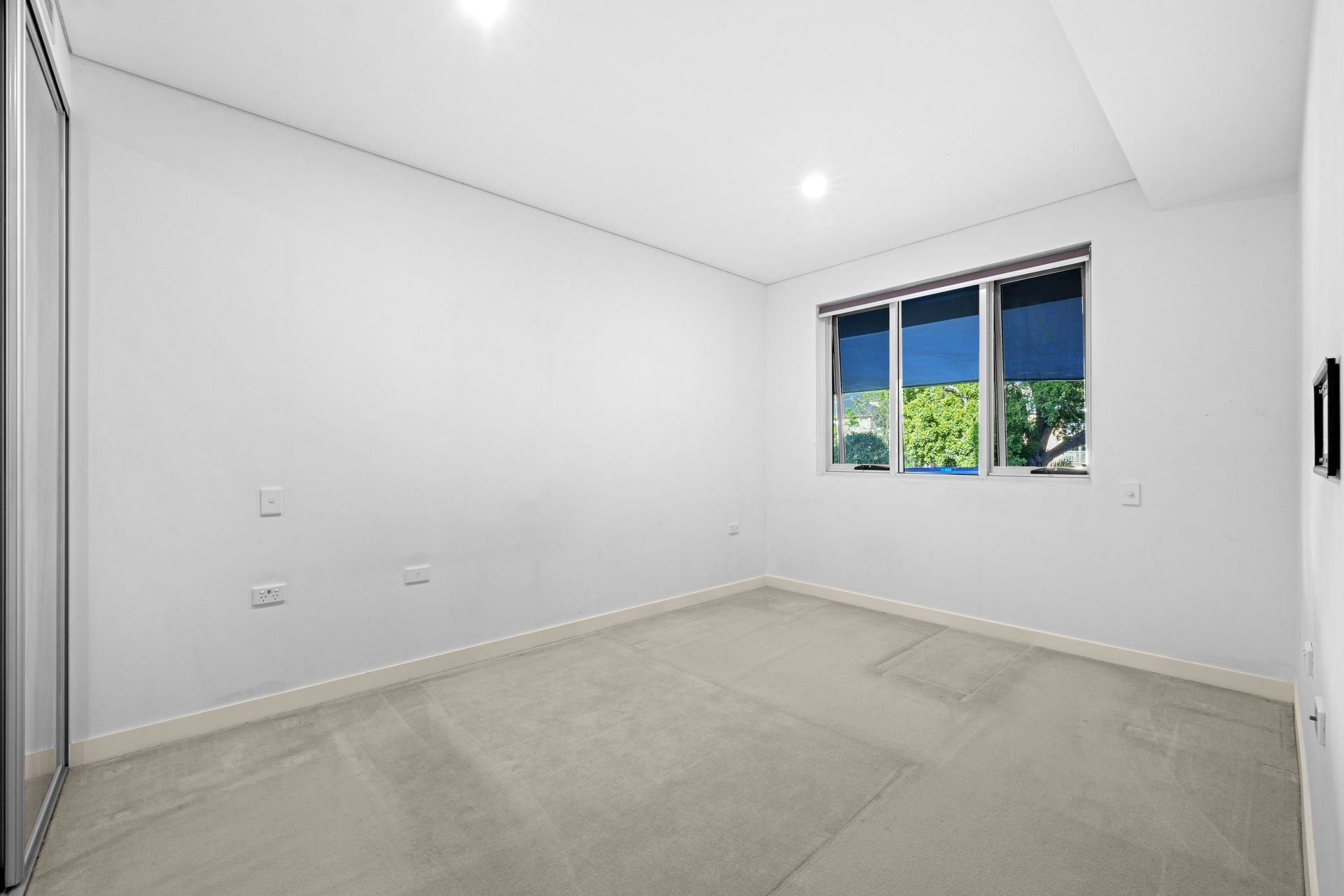 G09 15 Forest Grove, Epping, Epping - Image 1