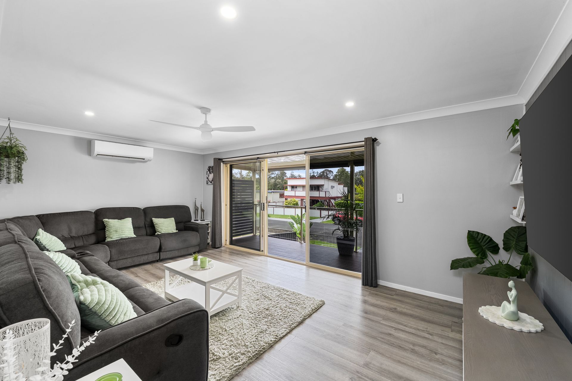 6 Moloki Avenue, Chittaway Bay, Chittaway Bay - Thumbnail 3