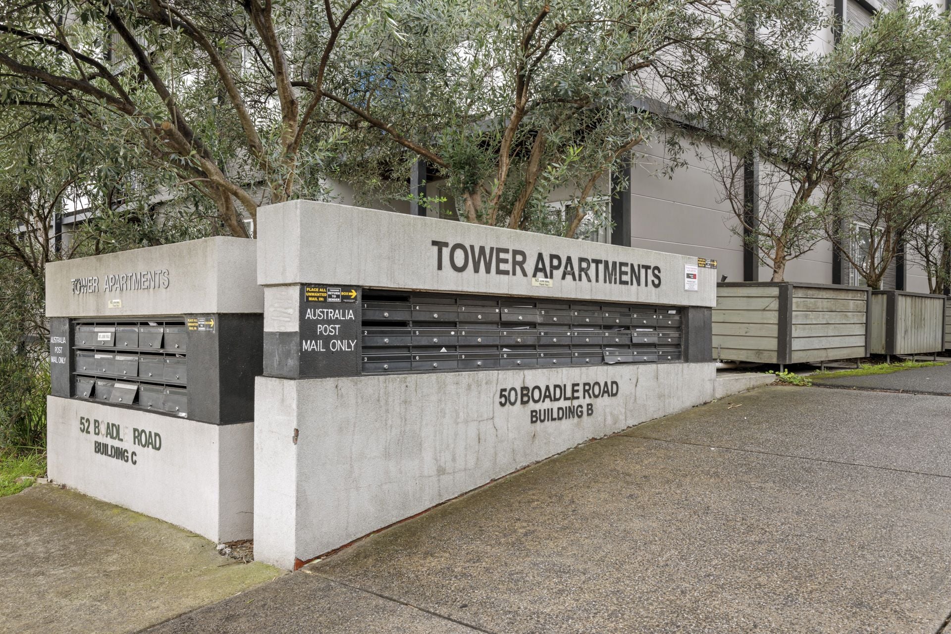 UPDATED APARTMENT IN THE MOUNT COOPER ESTATE