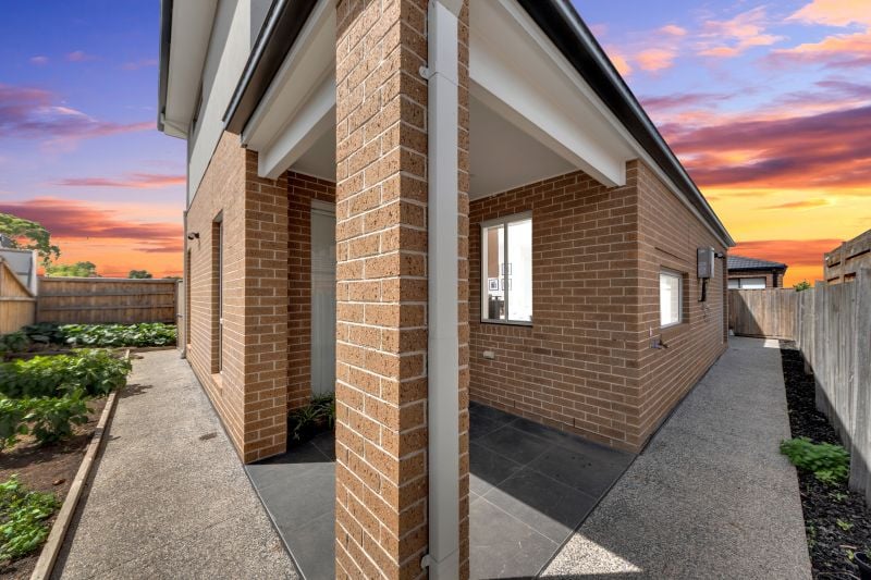 10 Cowwarr Crescent, Wollert