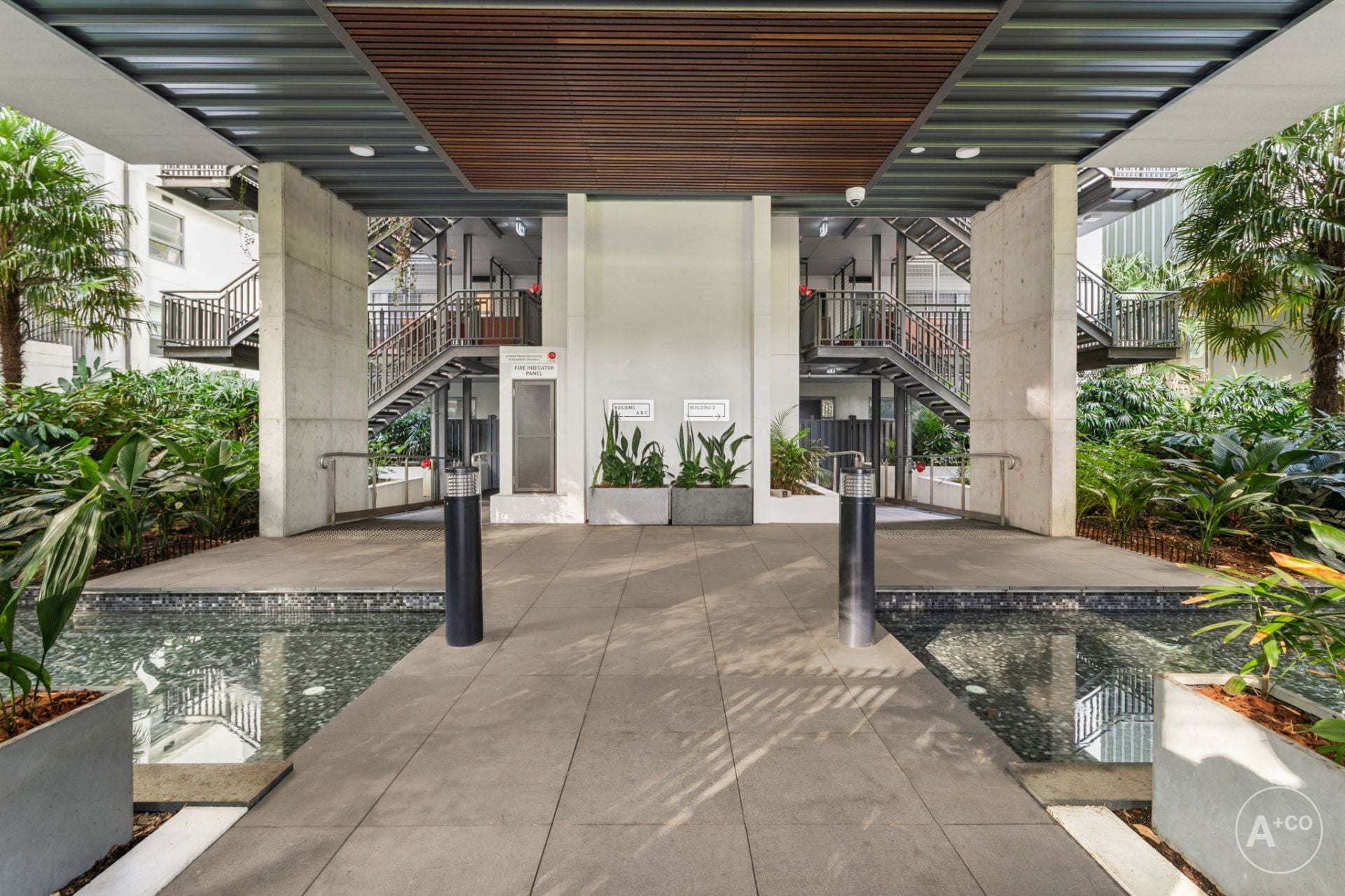 102A/810 Elizabeth Street, Waterloo, Waterloo - Image 1