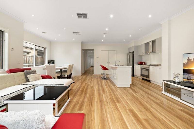 8 Massa Drive, Mernda