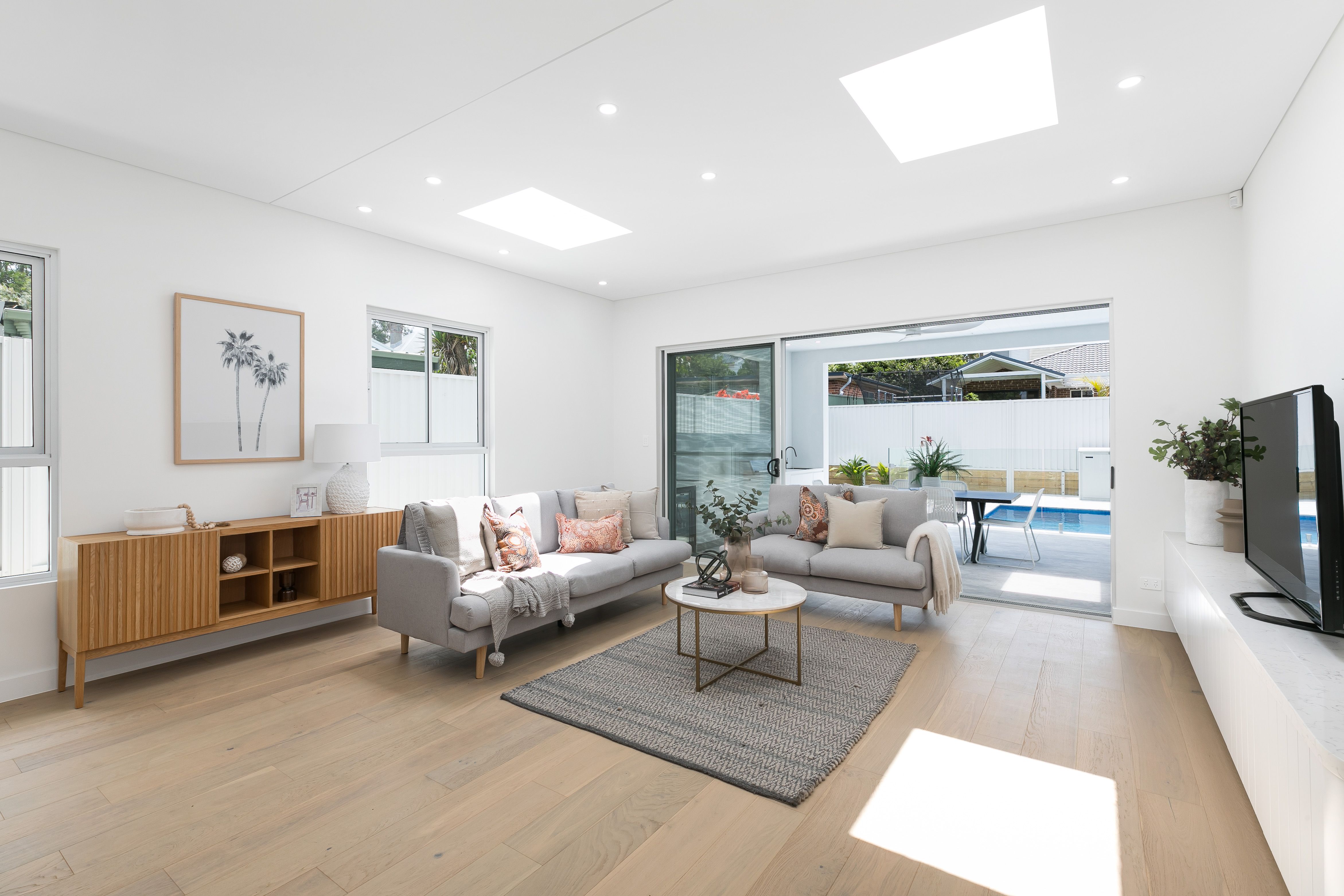 15b Thomas Street, CRONULLA, Cronulla - Thumbnail 2