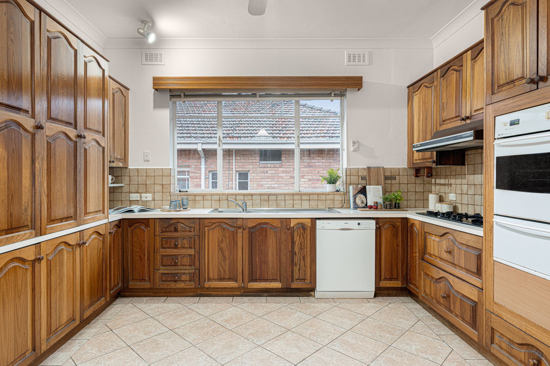 39 Carnegie Avenue, Kew East, Kew East - Thumbnail 5