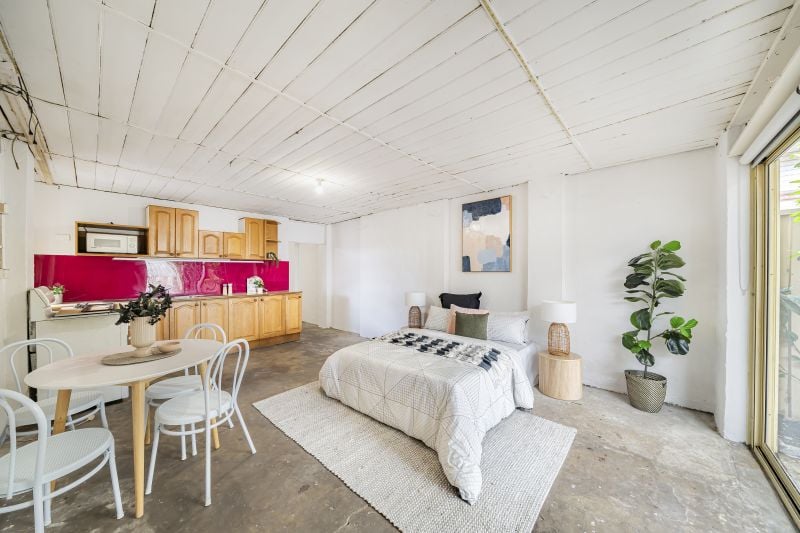 35 Alexander Avenue, Thomastown