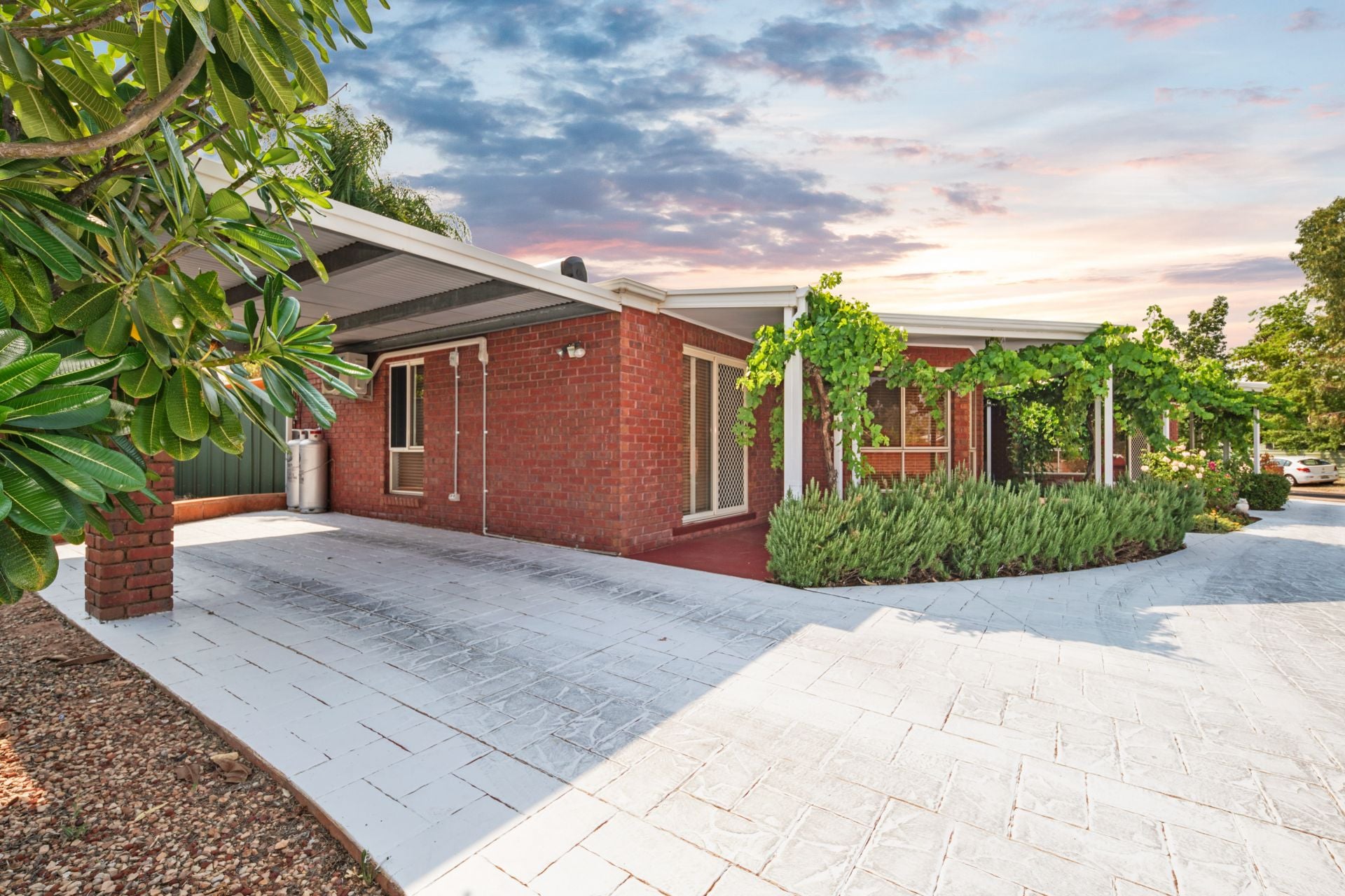 50 Taylor Street Araluen NT, Araluen - Thumbnail 3