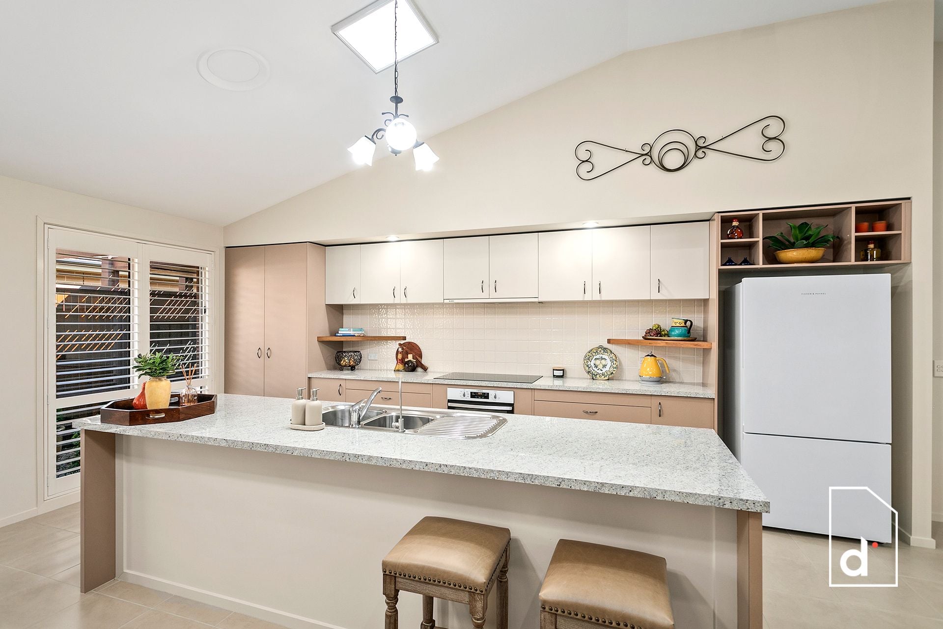 5 Johnston Avenue, Haywards Bay NSW