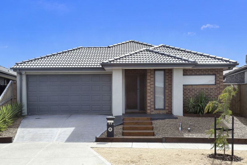 44 Strathalbyn Chase, Wollert