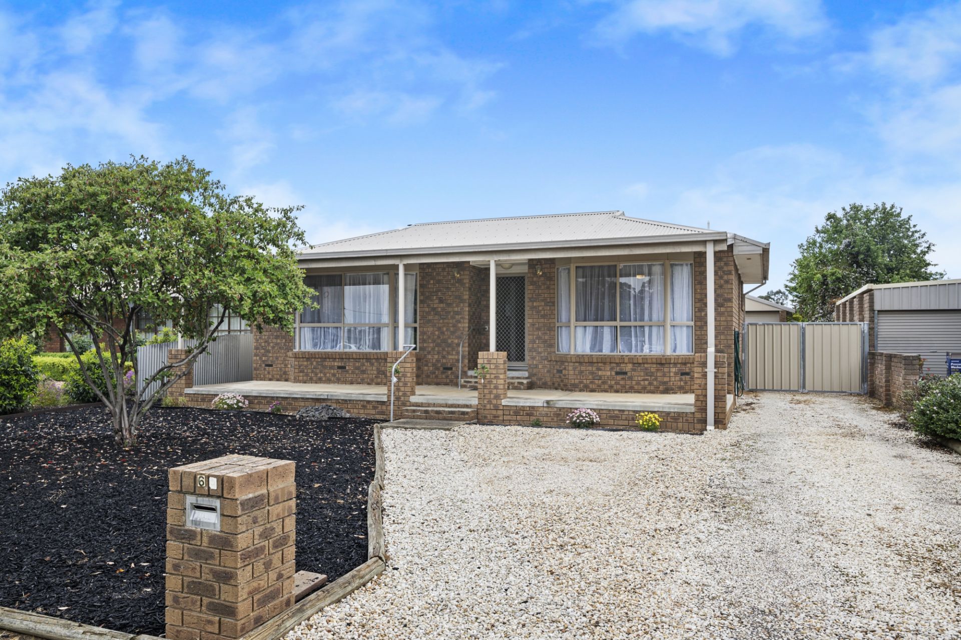 69 Holyrood Street, Maryborough - Thumbnail 2