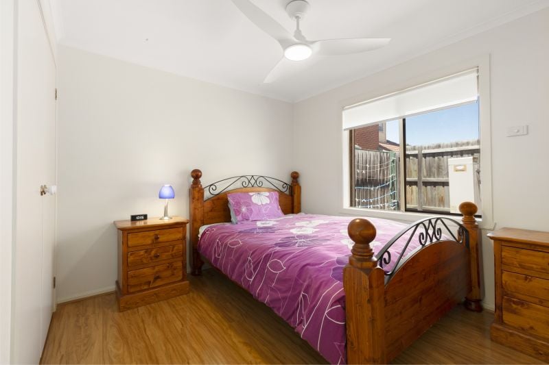 19/2A Crookston Road, Reservoir