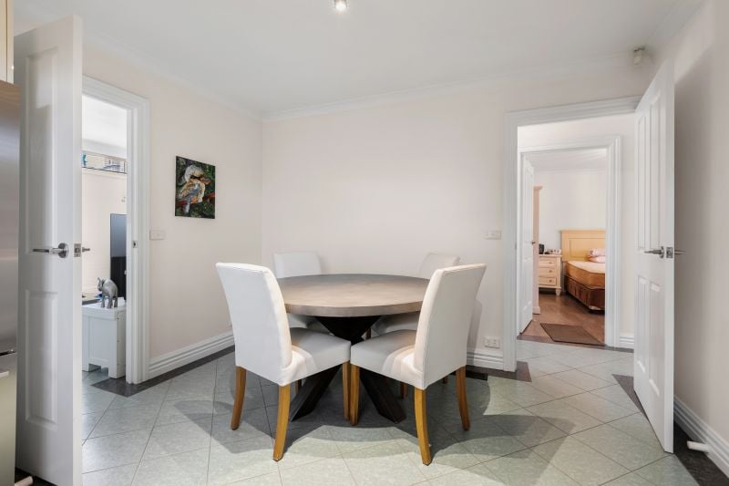 2/387 Dalton Road, Epping