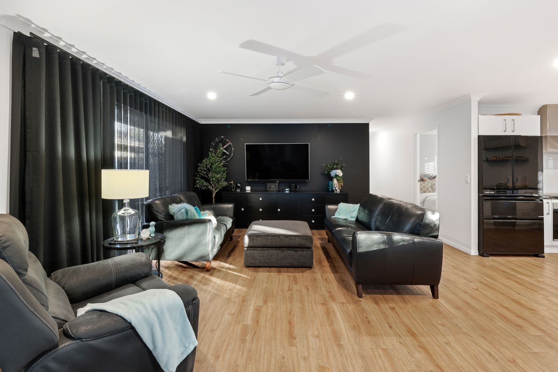 77 Burrendong Road, Coombabah QLD 4216, Coombabah - Thumbnail 8