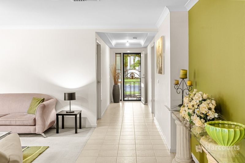 54 Springlake Avenue, Caroline Springs