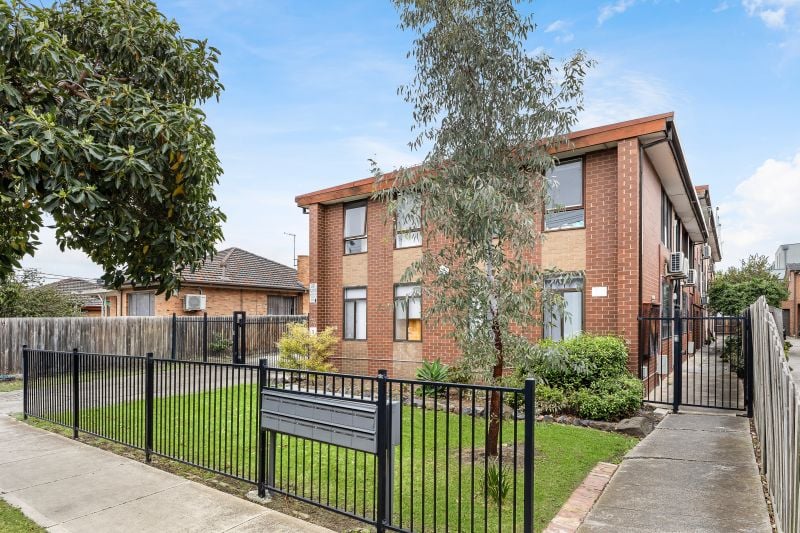 Sun-Filled, Low Maintenance Gem