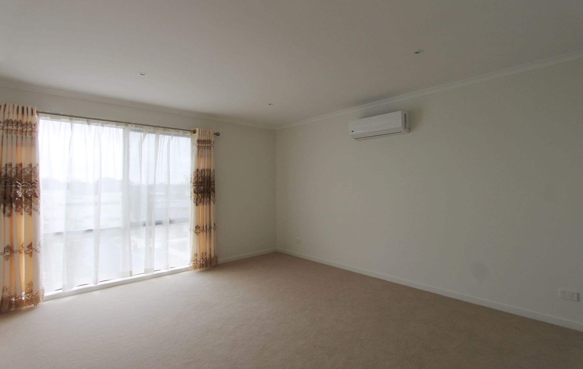 Modern Home, Prime Location!