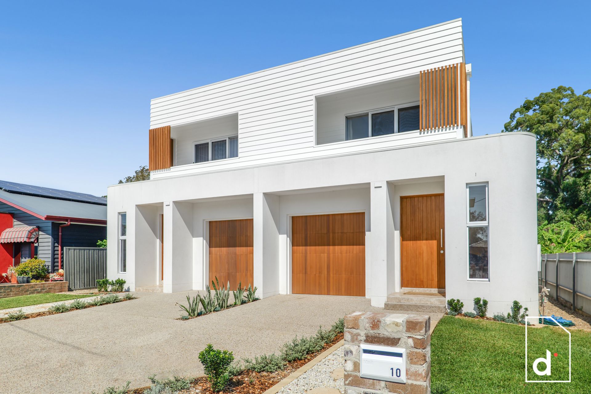 10 The Esplanade, Oak Flats NSW