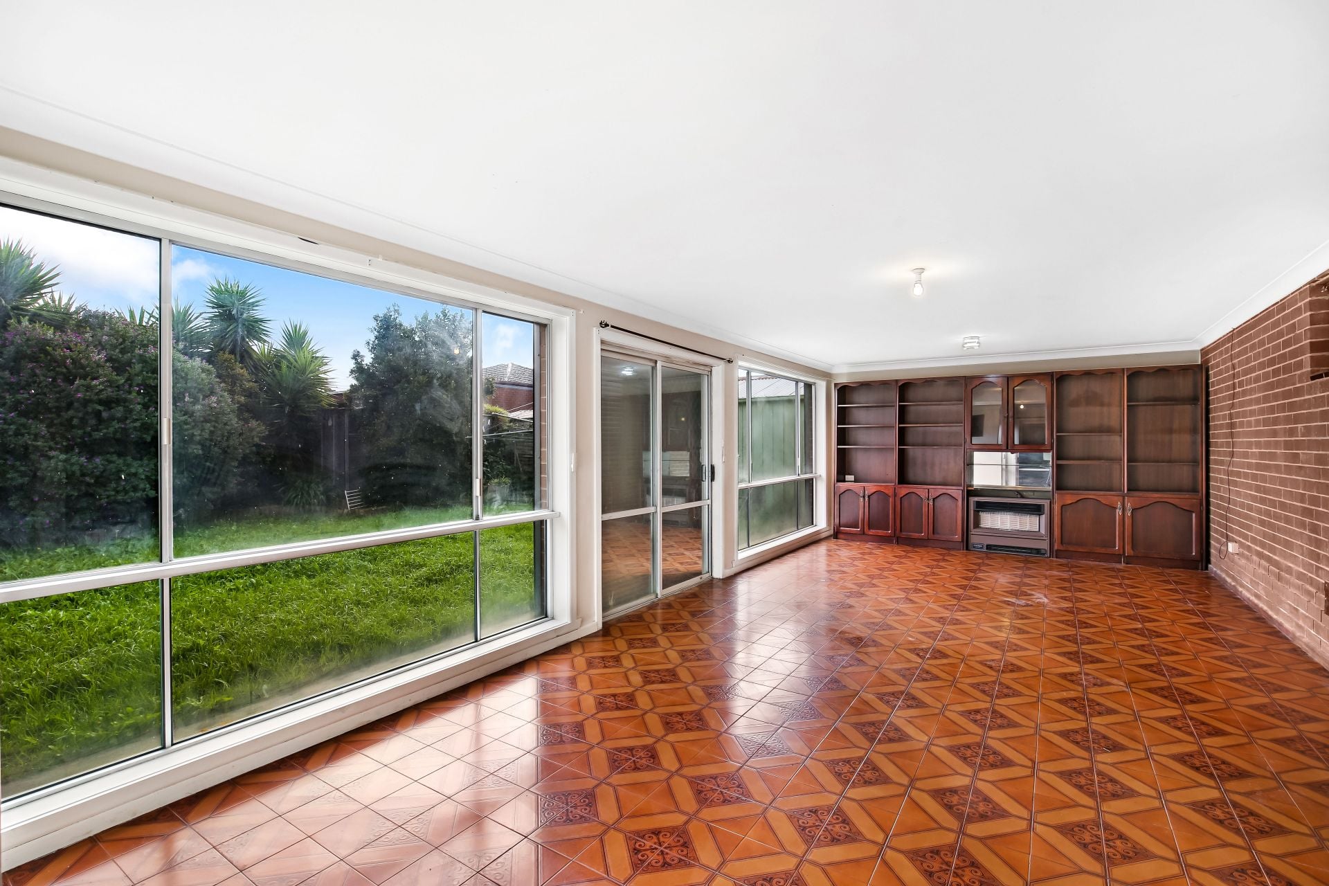 Spacious & Inviting 3-Bedroom Family Home
