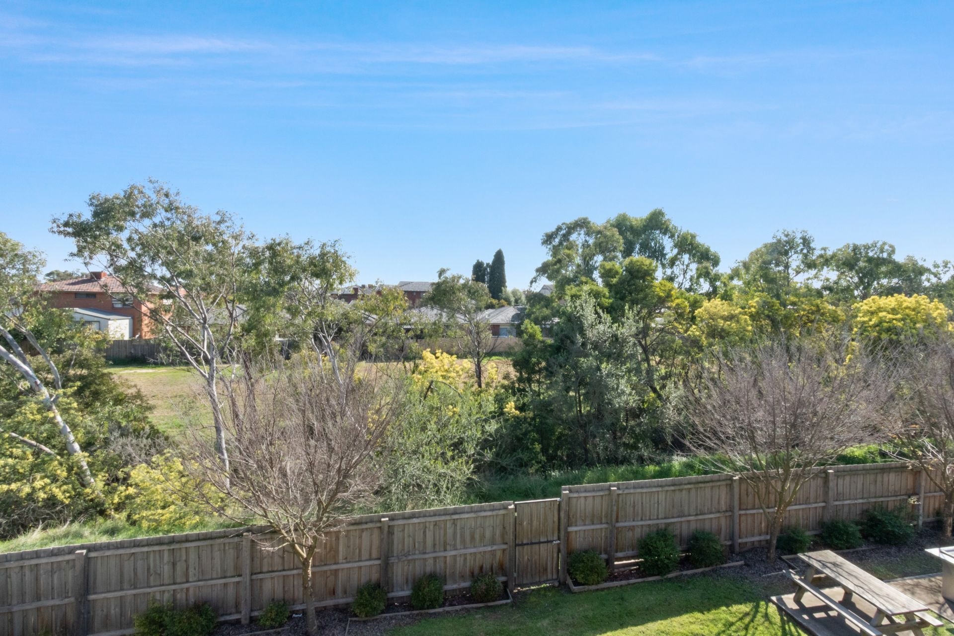 Stylish Two-Bedroom Townhouse in a Convenient Reservoir Location