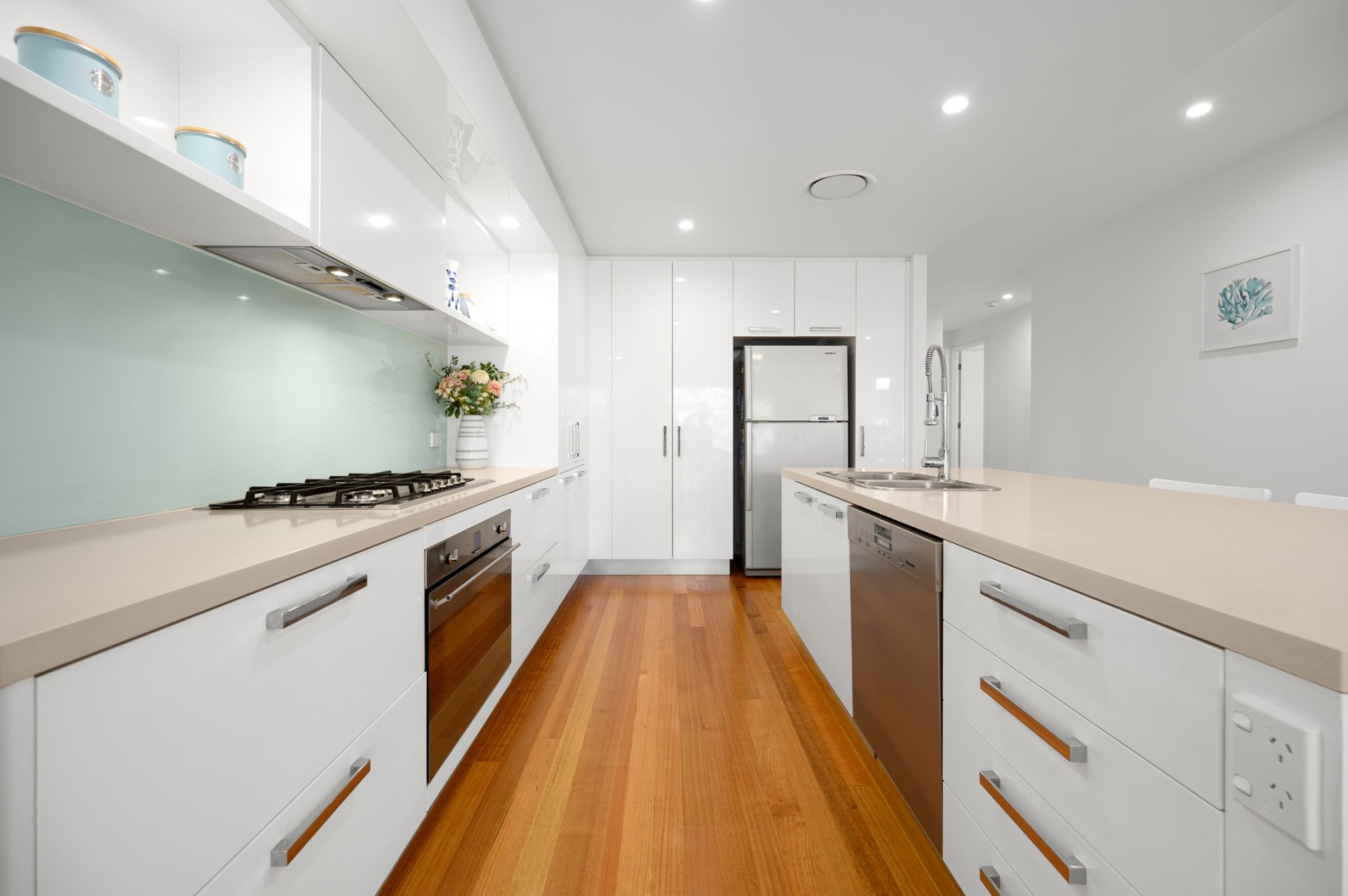 6054 Garda Avenue, Hope Island - Thumbnail 7