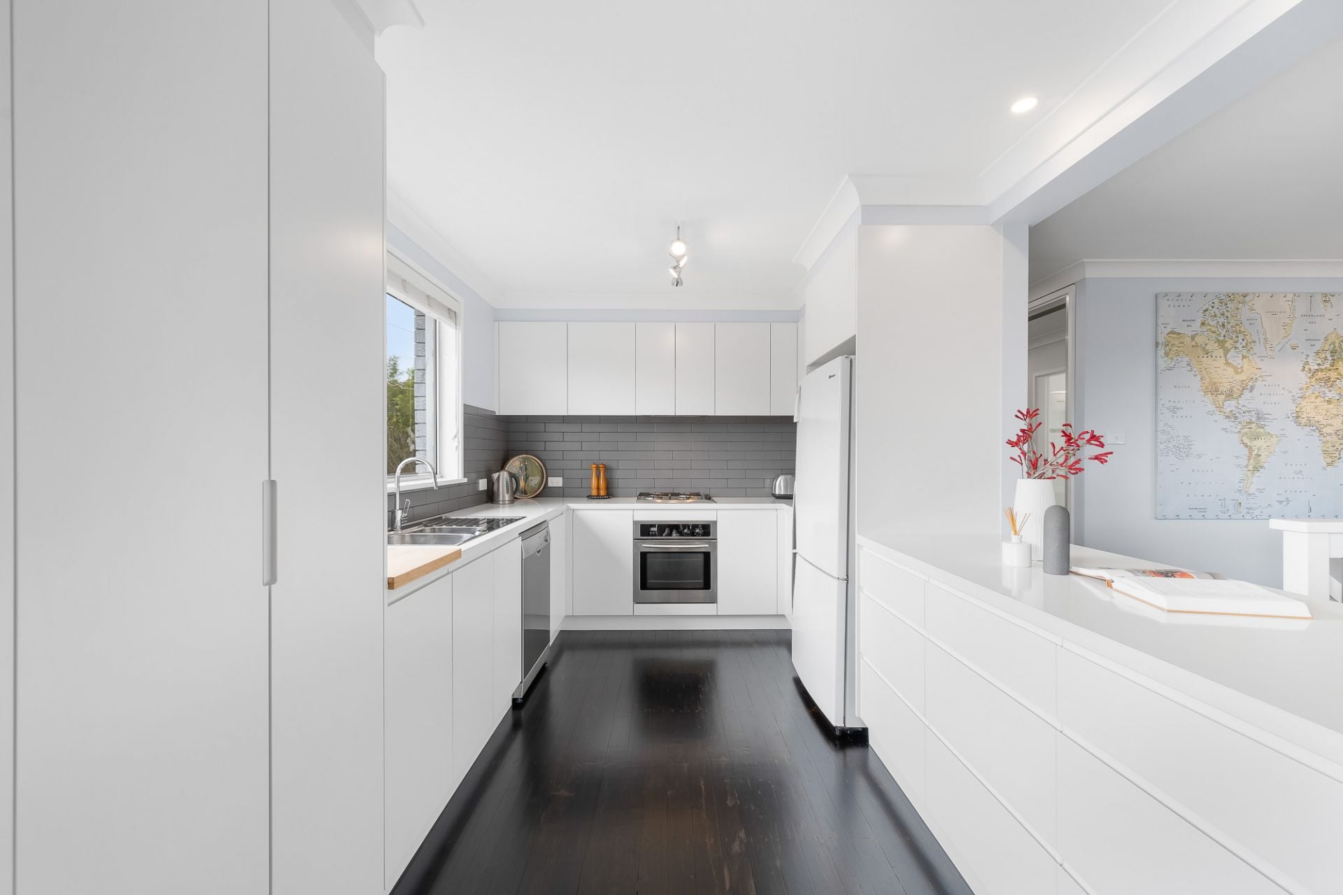 18 Peebles Avenue Kirrawee NSW, Kirrawee - Thumbnail 6