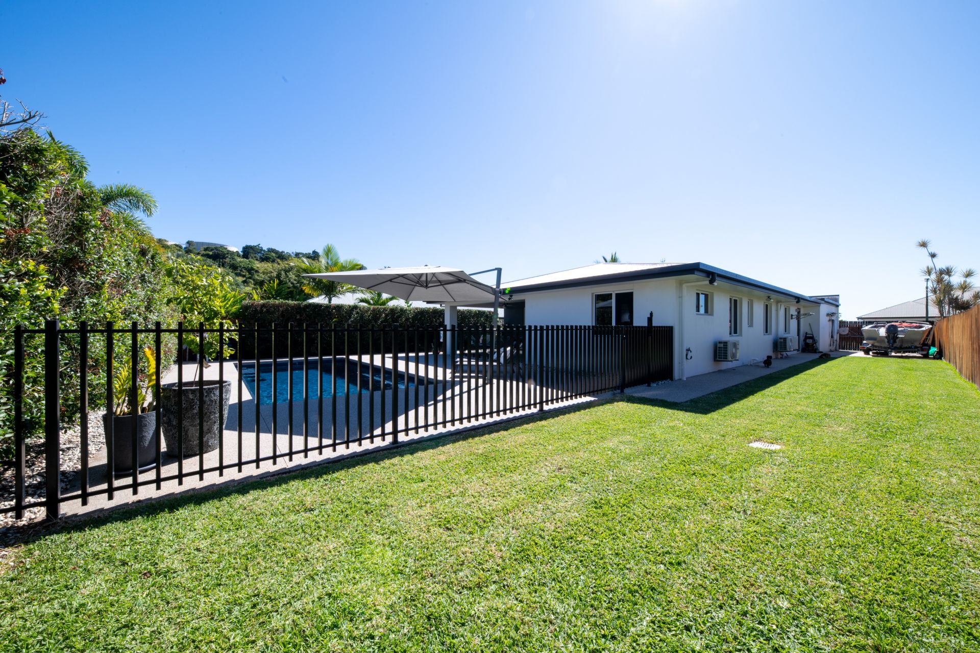3 Corrimandle Grove Cannonvale QLD, Cannonvale - Image 1
