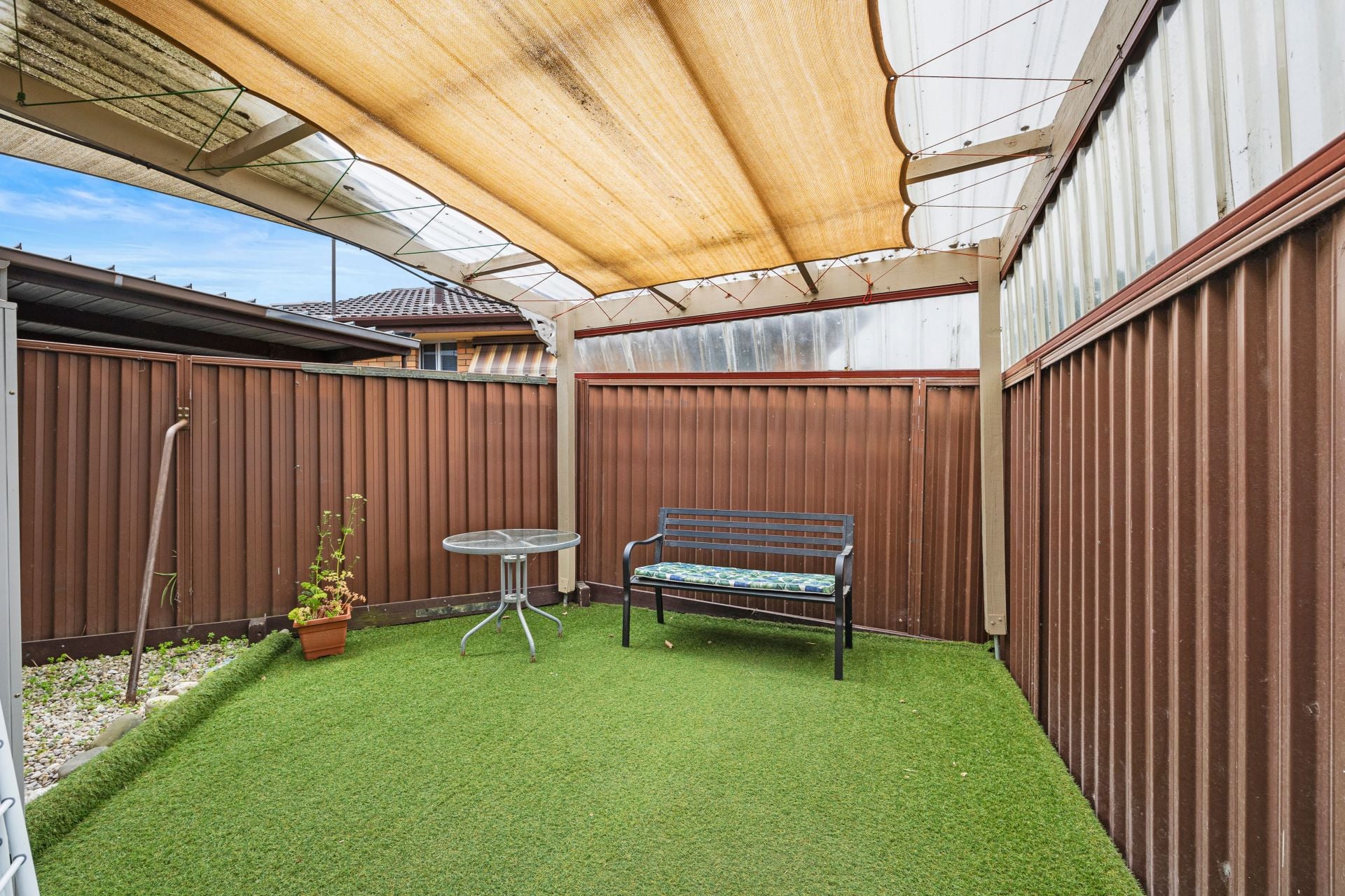 11/209 Leith Street, Under Offer, Redan - Image 1