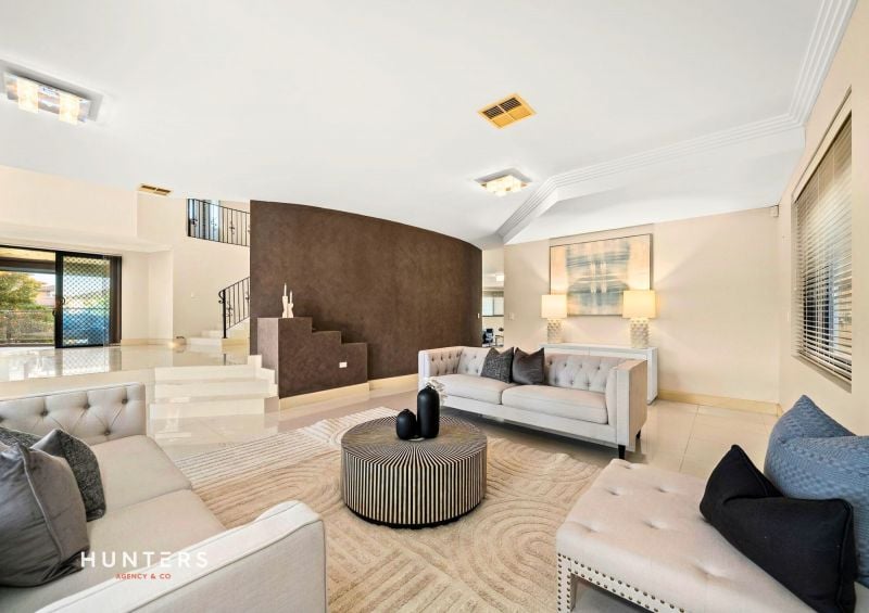 2 Oakwood Place, Kellyville