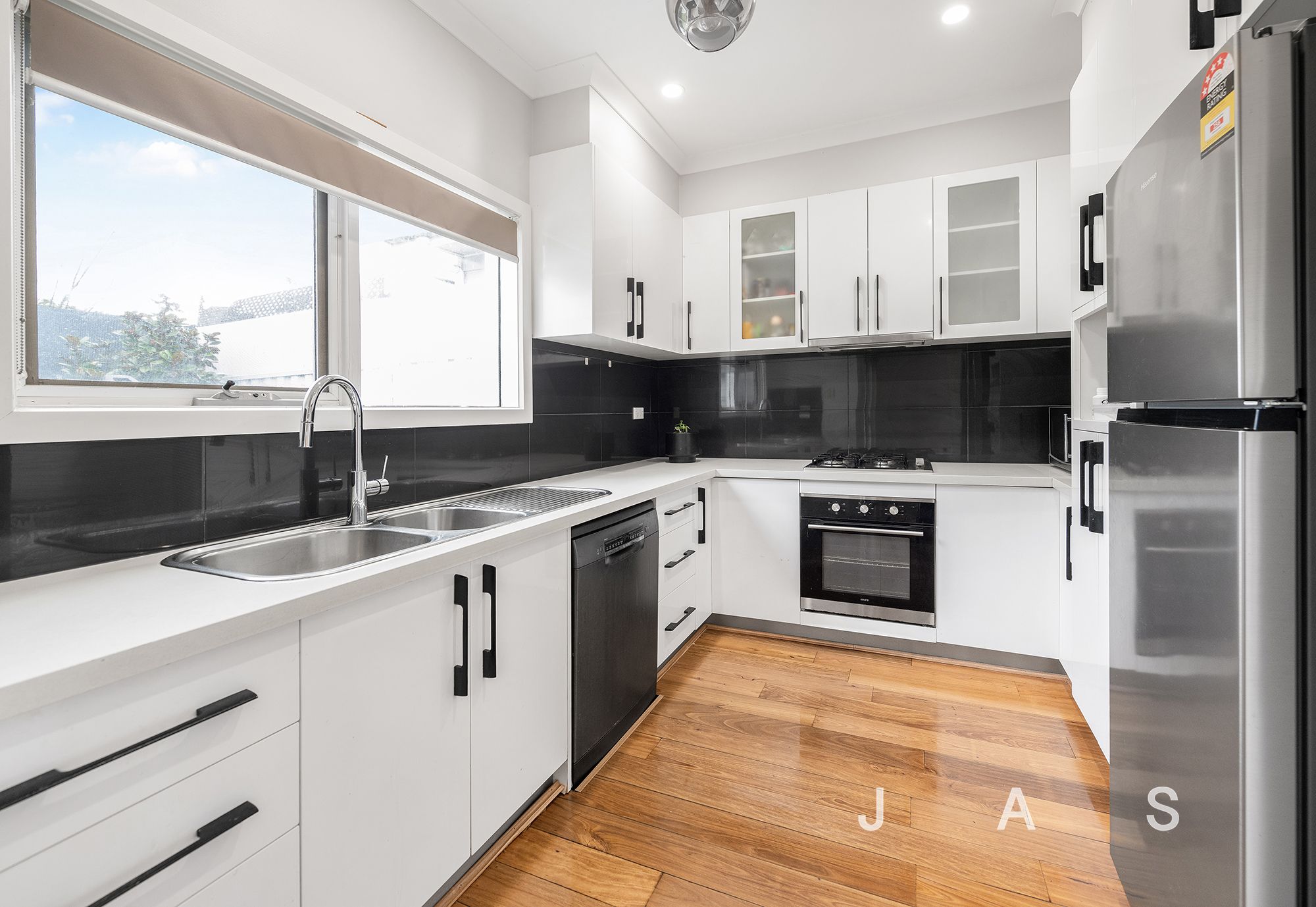 9A Sydney Street Newport VIC, Newport - Thumbnail 5
