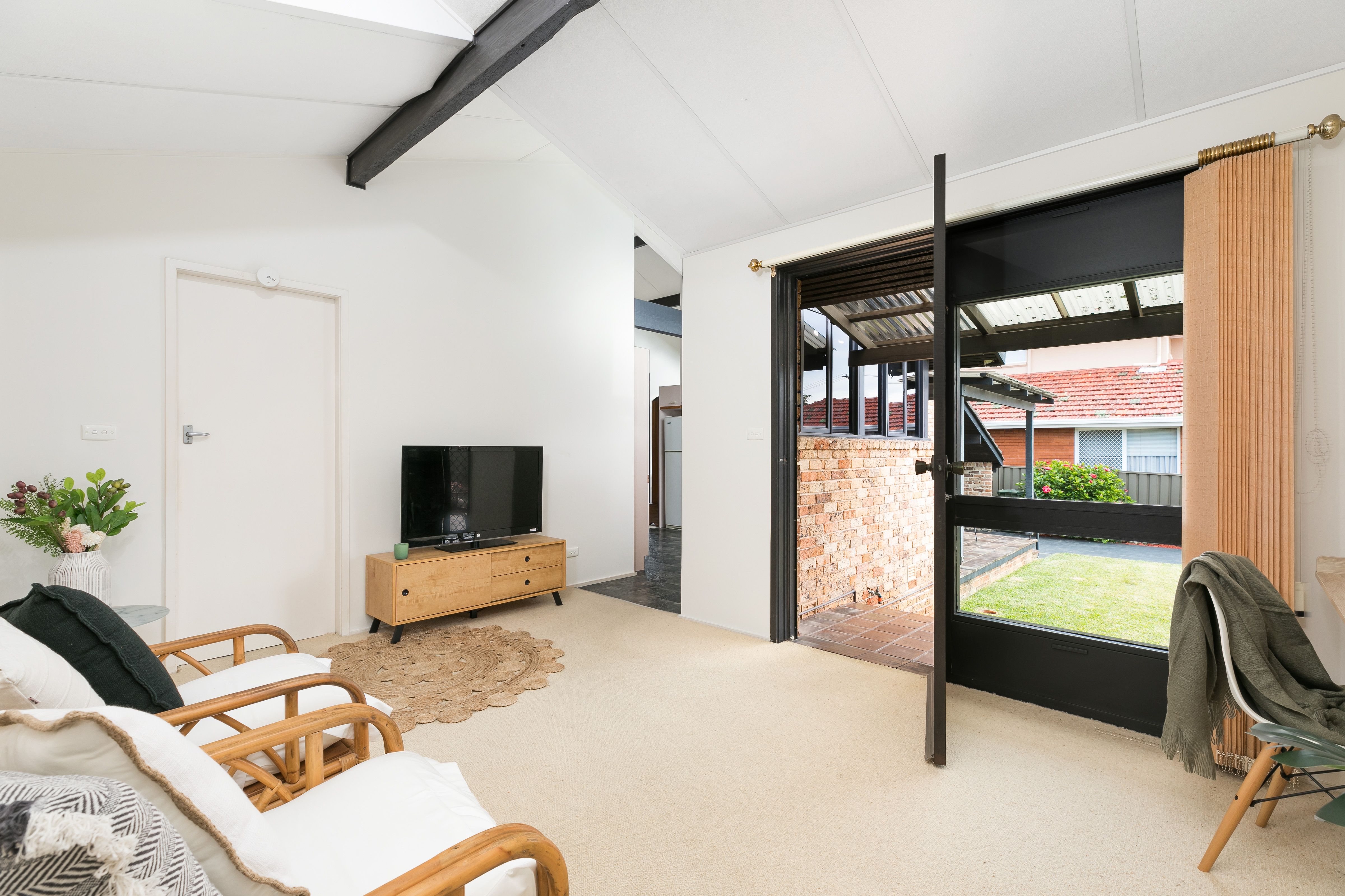 3 Doris Avenue MIRANDA 2228