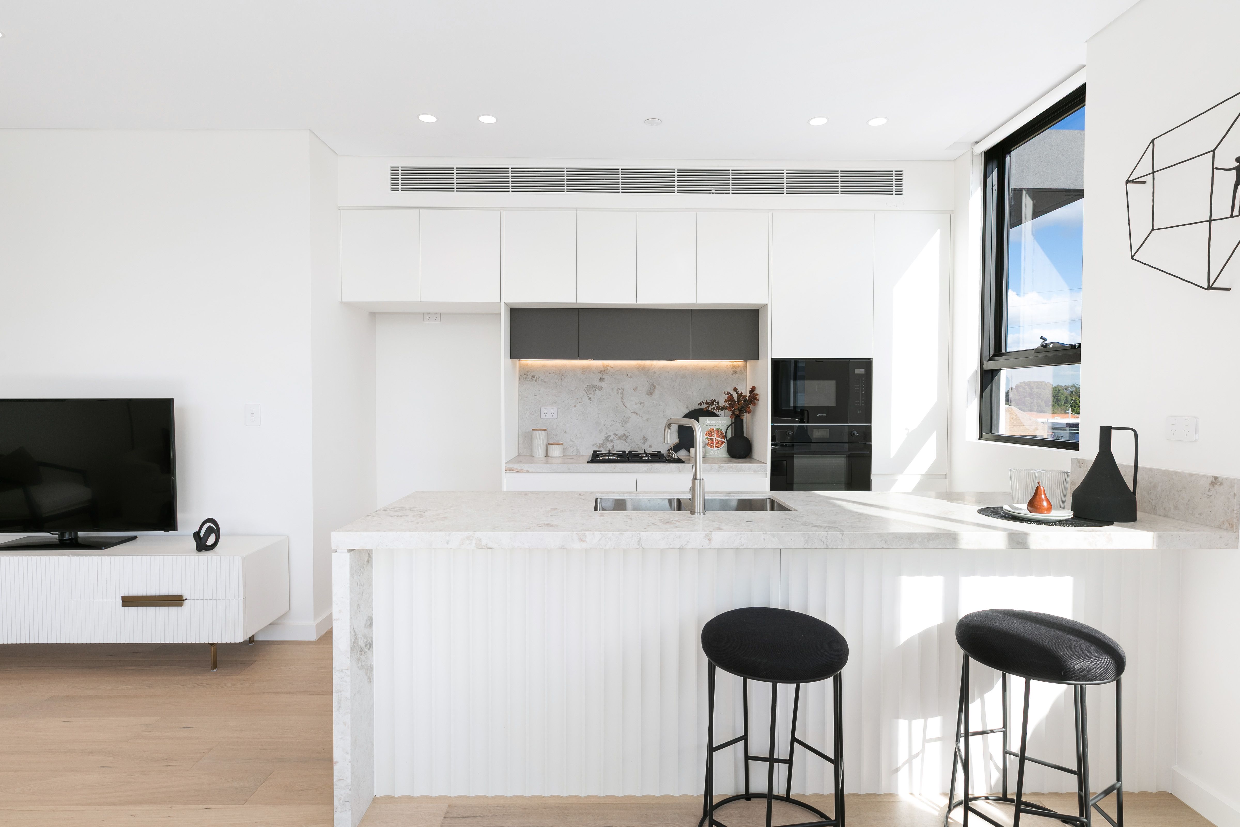 301/SAFIRE 80 Ramsgate Road RAMSGATE 2217