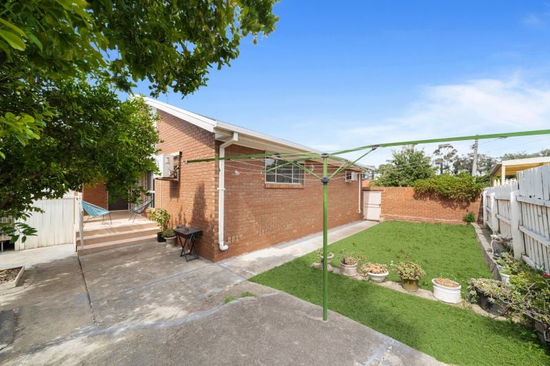 32 Pandora Avenue, Thomastown