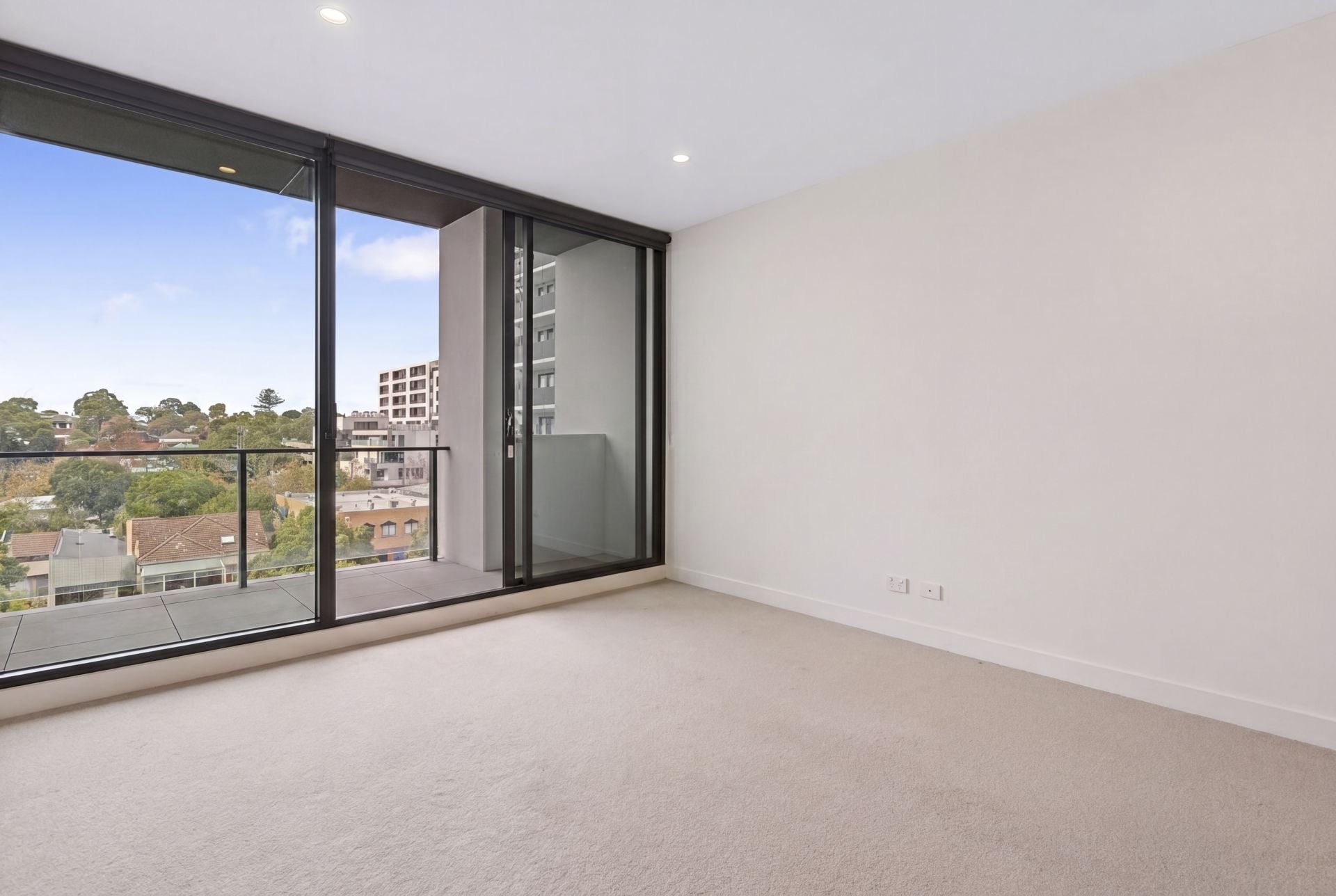 512/5-7 Irving Avenue Box Hill VIC, Box Hill - Thumbnail 2