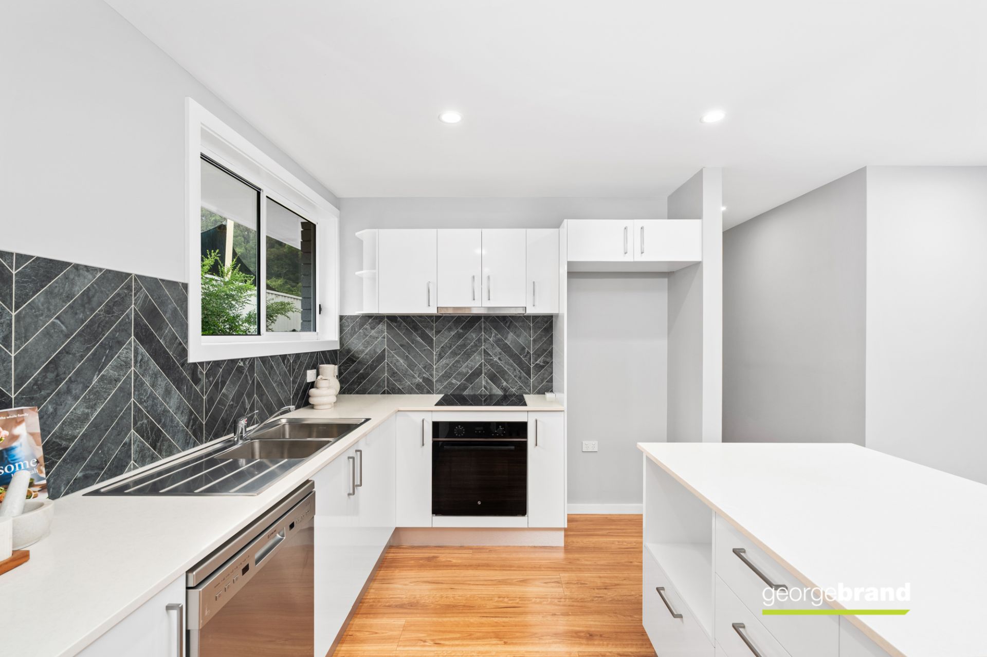 16 Sylvan Valley Close Niagara Park NSW, Niagara Park - Thumbnail 6