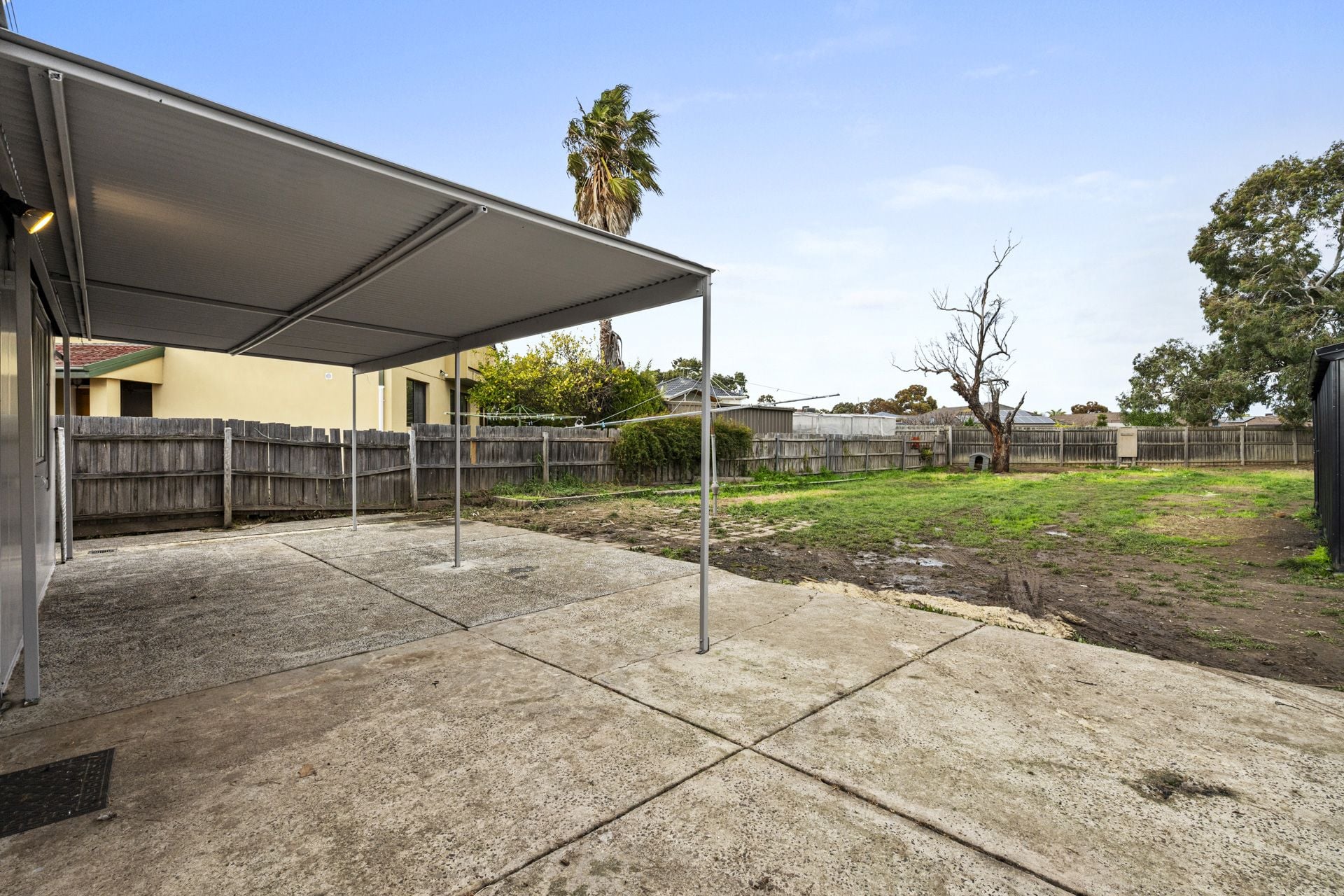Generous Lot With Approved Planning Permit