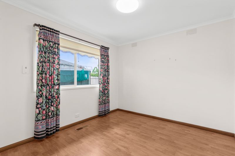 34 Bickley Avenue, Thomastown