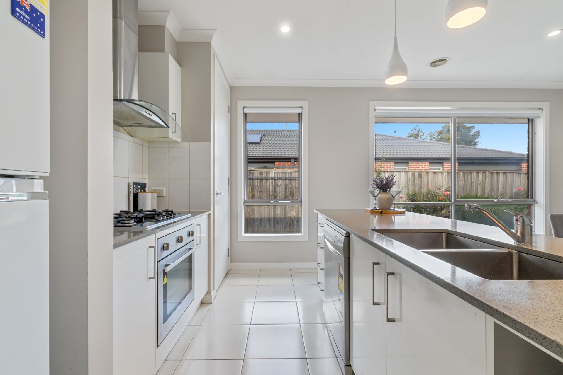 Spacious Family Home on Approx. 520m² with High Ceilings & Expansive Western Garden