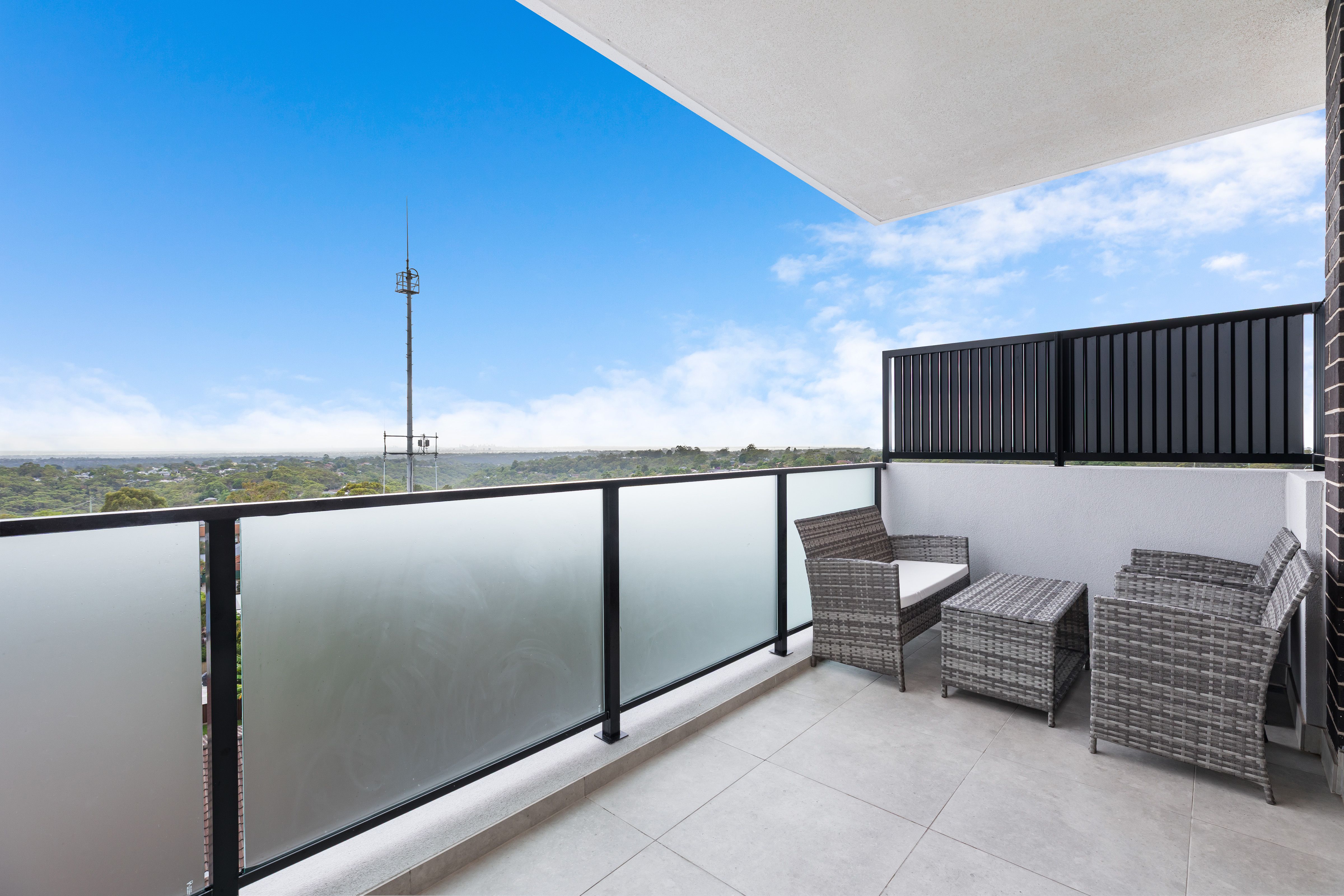 504/102-104 Caldarra Avenue ENGADINE 2233