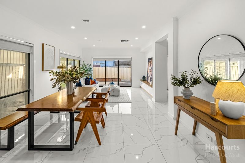 5 Kings Domain, Caroline Springs